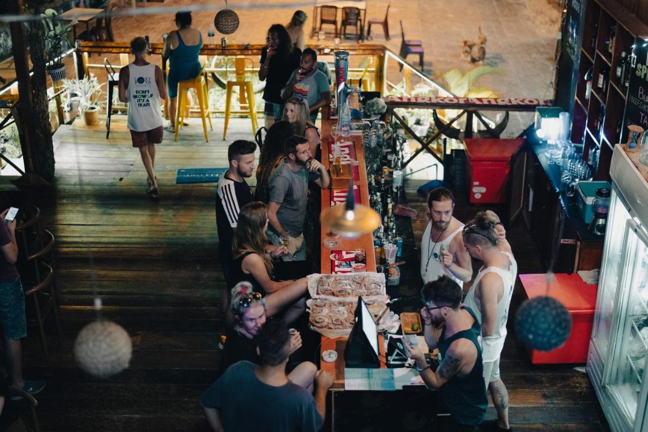 Lost Boys Kaoh Touch Екстер'єр фото